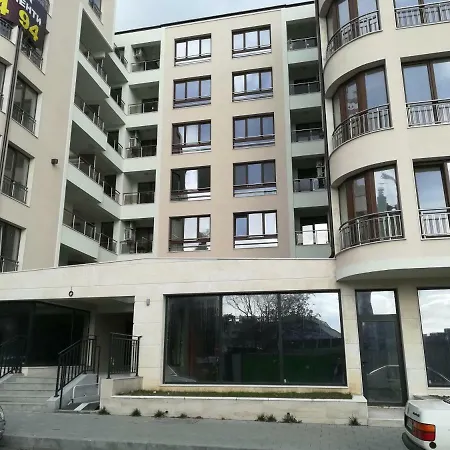Angelov 公寓 *